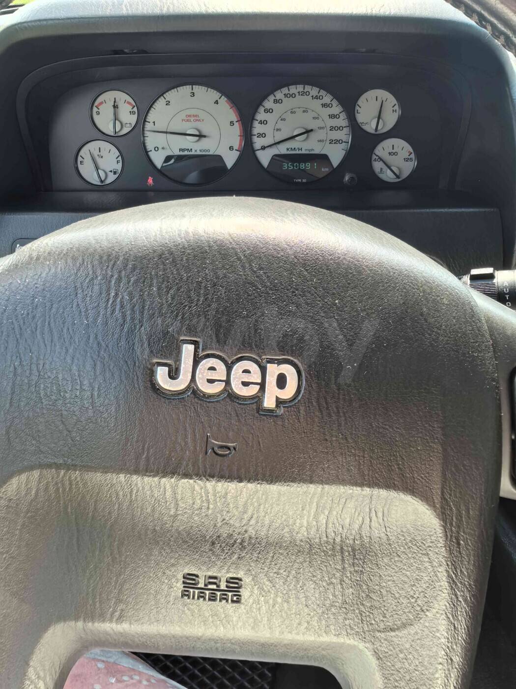 Jeep Grand Cherokee 2001, Grand Cherokee 2001 дизель 2 внедорожник Б/У Минск