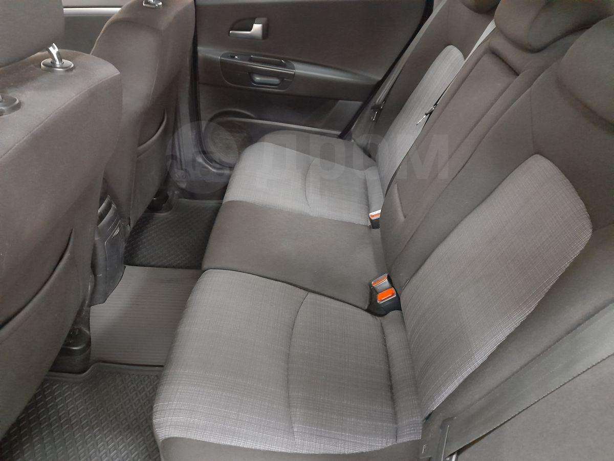 Kia Ceed 2010, Ceed 2010 бензин 1.6 хэтчбек Б/У Новокузнецк