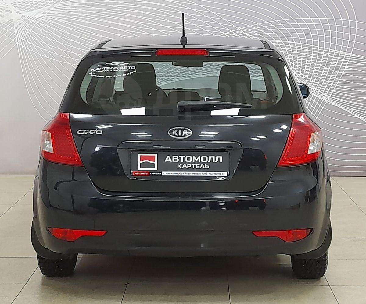 Kia Ceed 2010, Ceed 2010 бензин 1.6 хэтчбек Б/У Новокузнецк