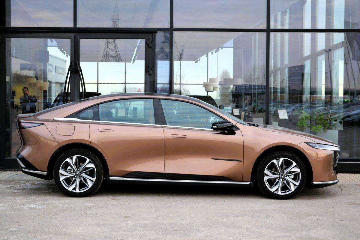 Mazda EZ-6 2025, EZ-6 2025 бензин 1.5 седан Б/У Воронеж