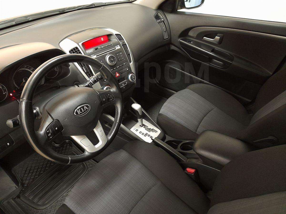 Kia Ceed 2010, Ceed 2010 бензин 1.6 хэтчбек Б/У Новокузнецк