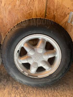 Продам Chevrolet Niva 2004 на likvi.com Chevrolet Niva 2004, Niva 2004 бензин 1.7 внедорожник Б/У Барнаул