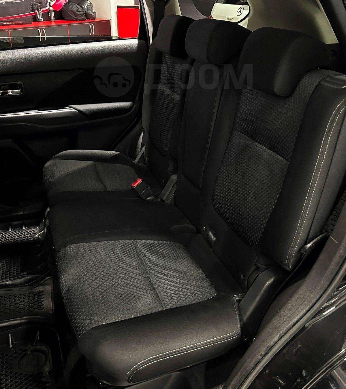 Mitsubishi Outlander 2018, Outlander 2018 бензин 2 внедорожник Б/У Красноярск