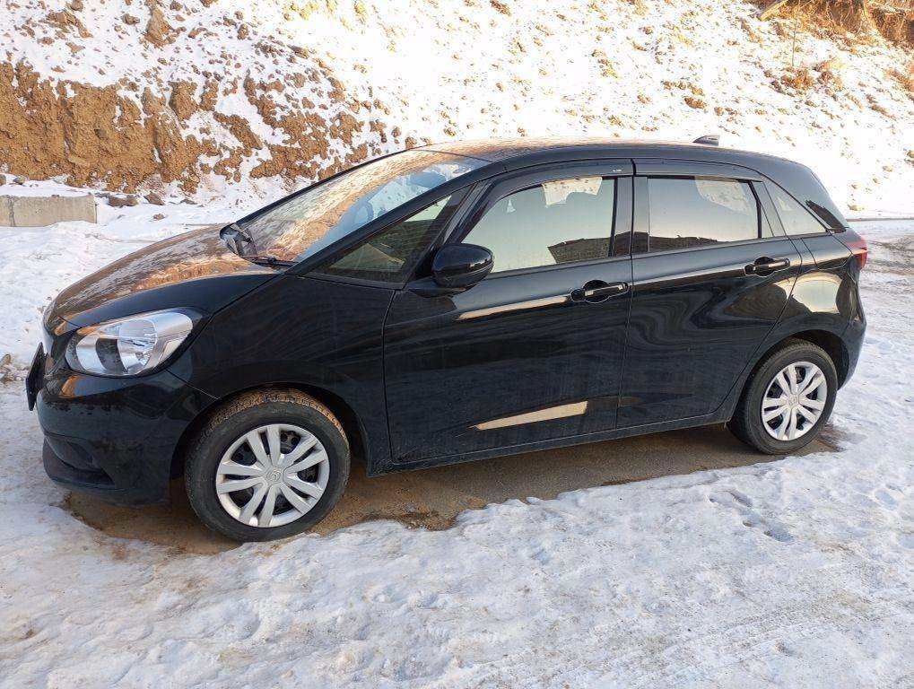 Honda Fit 2020, Fit 2020 бензин 1.3 хэтчбек Б/У Владивосток