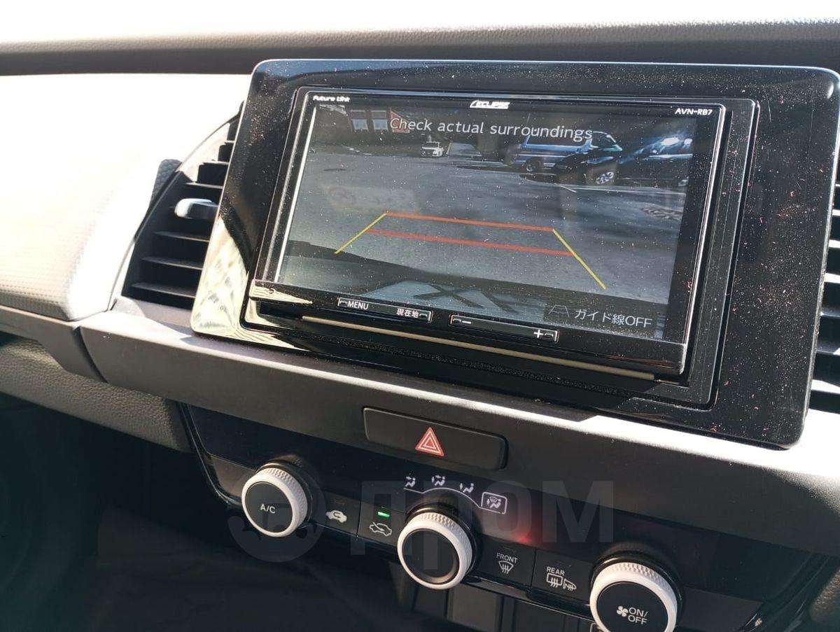 Honda Fit 2020, Fit 2020 бензин 1.3 хэтчбек Б/У Владивосток