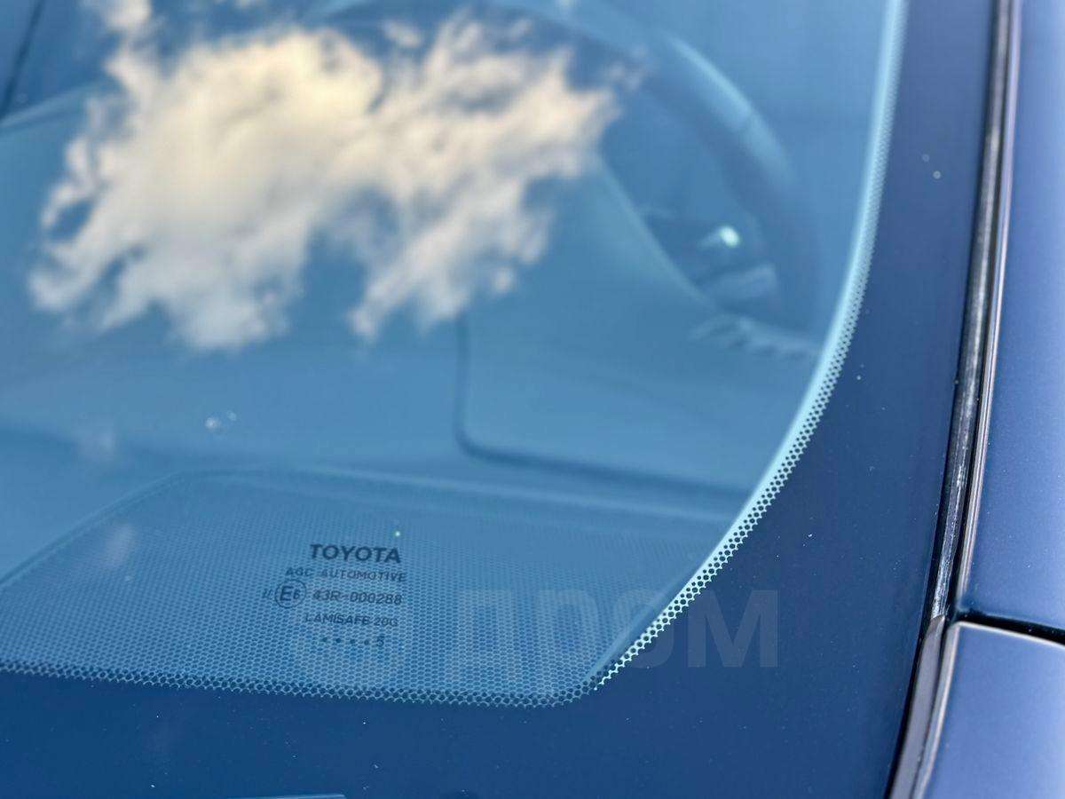 Toyota Camry 2015, Camry 2015 бензин 2.5 седан Б/У Омск