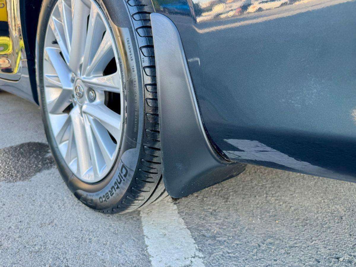 Toyota Camry 2015, Camry 2015 бензин 2.5 седан Б/У Омск