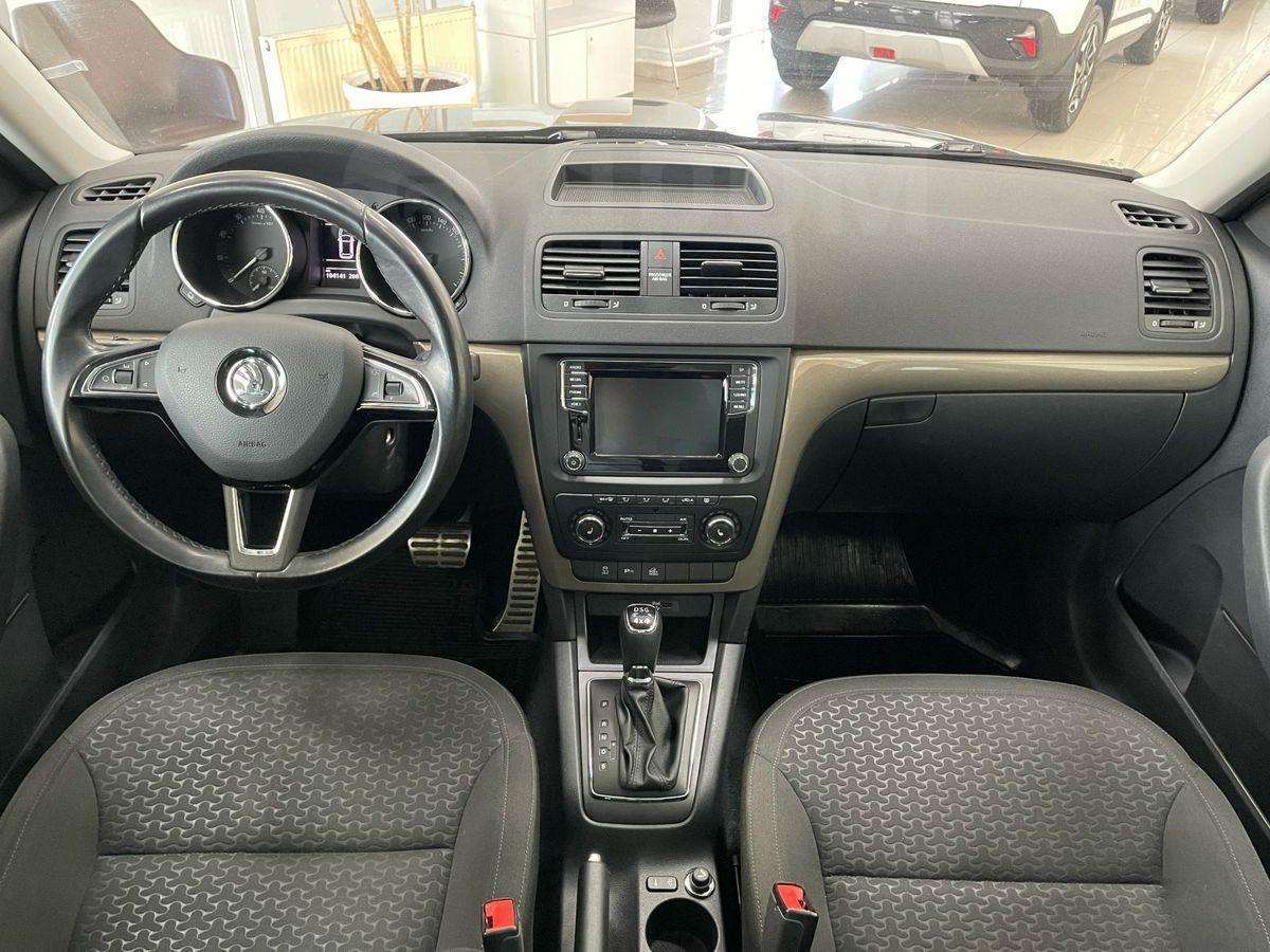 Skoda Yeti 2017, Yeti 2017 бензин 1.8 внедорожник Б/У Москва