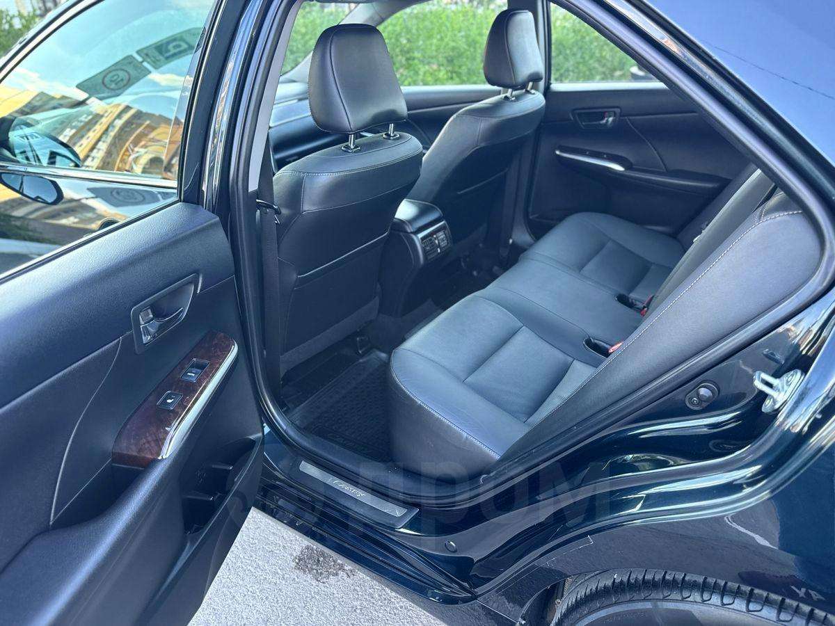 Toyota Camry 2015, Camry 2015 бензин 2.5 седан Б/У Омск
