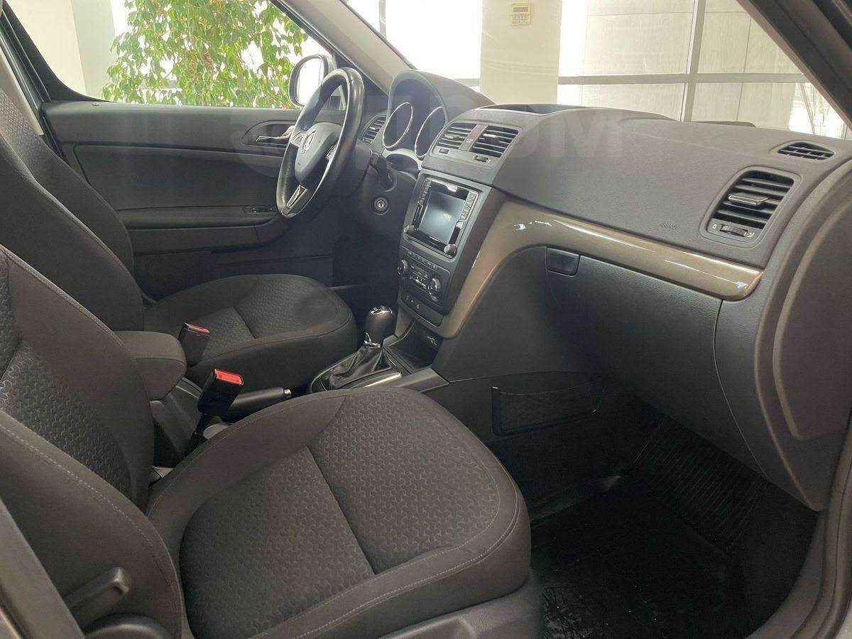 Skoda Yeti 2017, Yeti 2017 бензин 1.8 внедорожник Б/У Москва