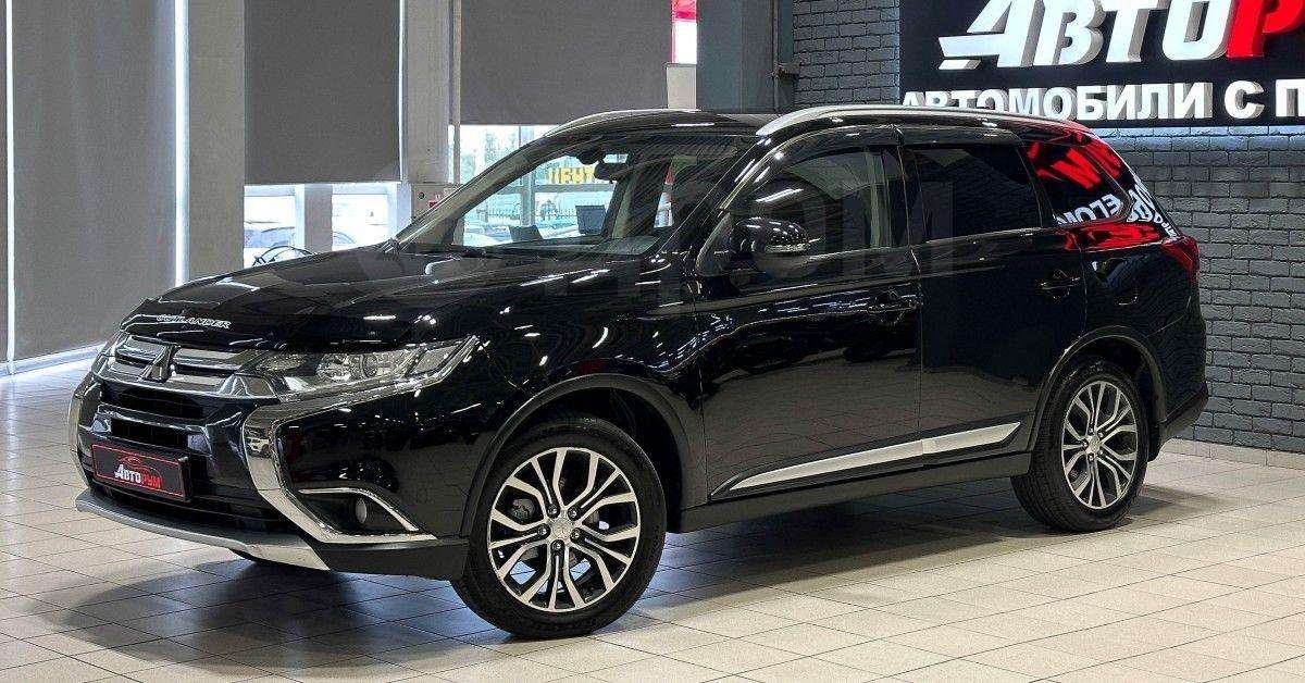 Mitsubishi Outlander 2018, Outlander 2018 бензин 2 внедорожник Б/У Красноярск