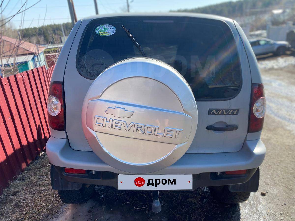 Chevrolet Niva 2004, Niva 2004 бензин 1.7 внедорожник Б/У Барнаул