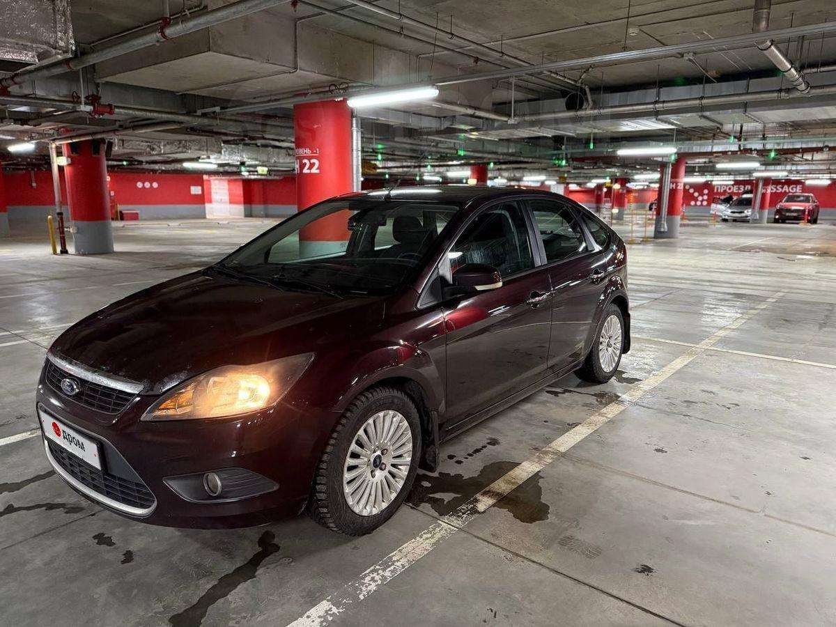 Ford Focus 2010, Focus 2010 бензин 2 хэтчбек Б/У Санкт-Петербург