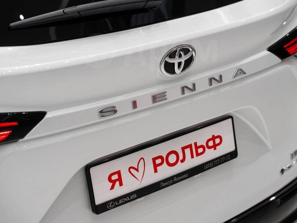 Toyota Sienna 2024, Sienna 2024 2.5 минивэн Б/У Москва
