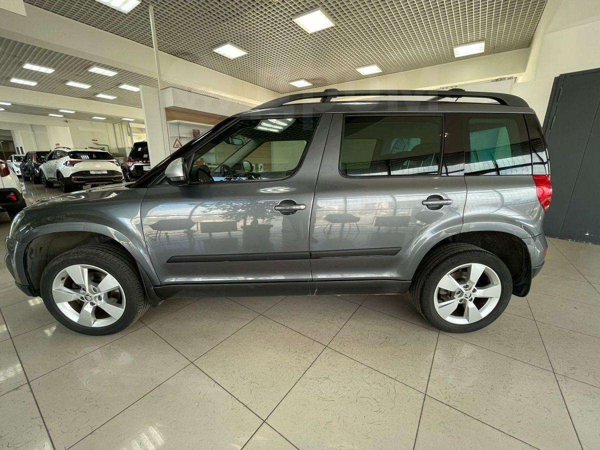 Skoda Yeti 2017, Yeti 2017 бензин 1.8 внедорожник Б/У Москва