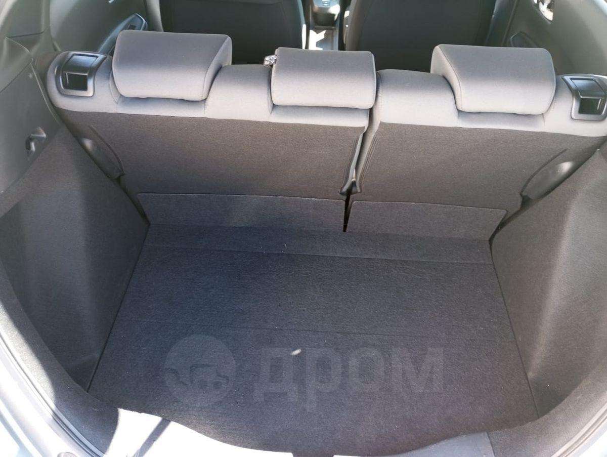 Honda Fit 2020, Fit 2020 бензин 1.3 хэтчбек Б/У Владивосток