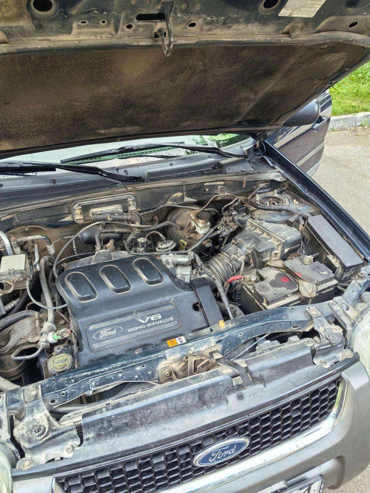 Ford Escape 2002, Escape 2002 бензин 3 внедорожник Б/У Елизово