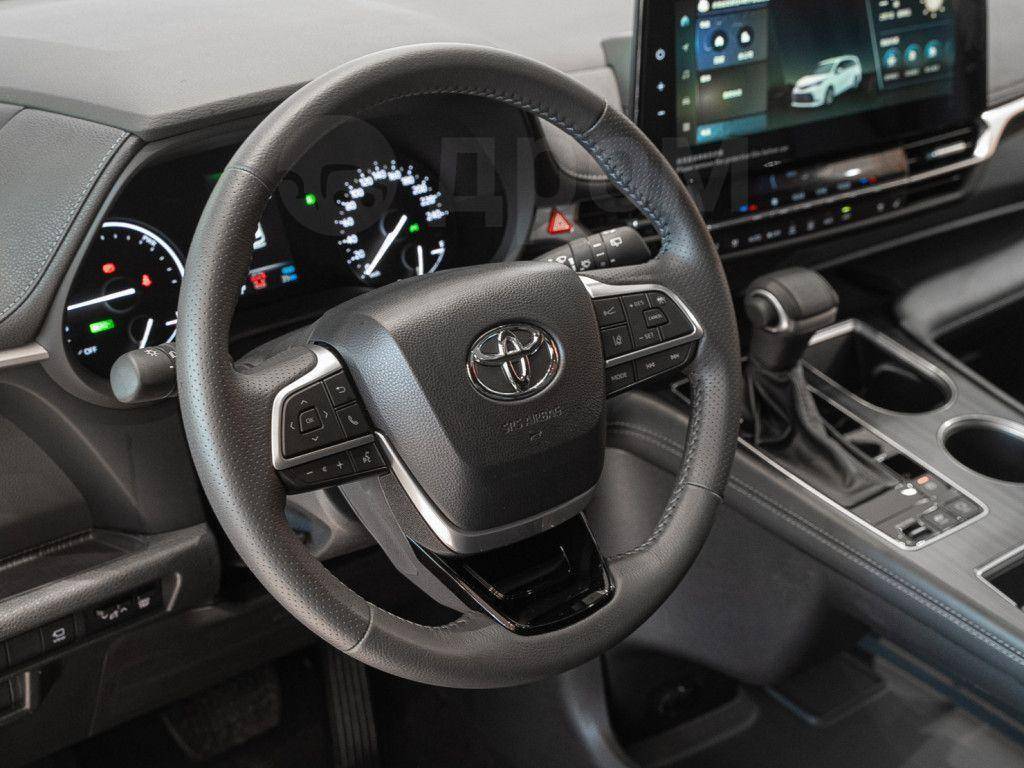 Toyota Sienna 2024, Sienna 2024 2.5 минивэн Б/У Москва