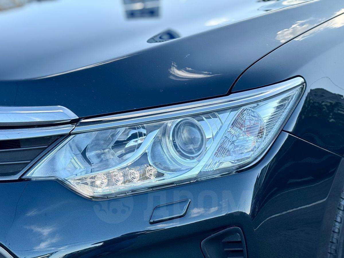 Toyota Camry 2015, Camry 2015 бензин 2.5 седан Б/У Омск