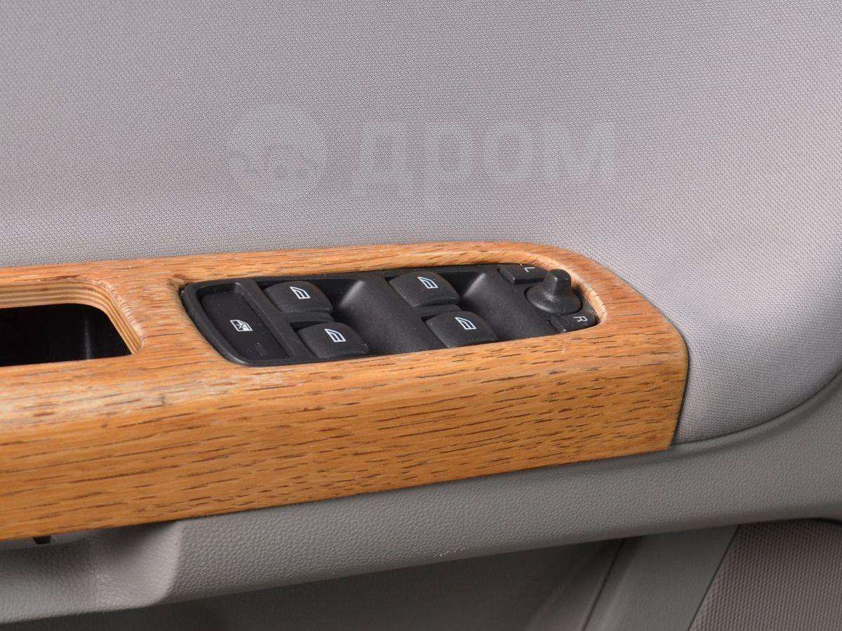 Volvo S40 2012, S40 2012 бензин 2 седан Б/У Кемерово