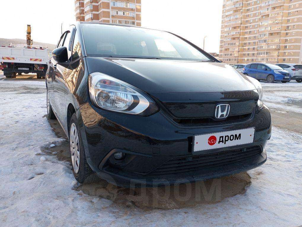 Honda Fit 2020, Fit 2020 бензин 1.3 хэтчбек Б/У Владивосток