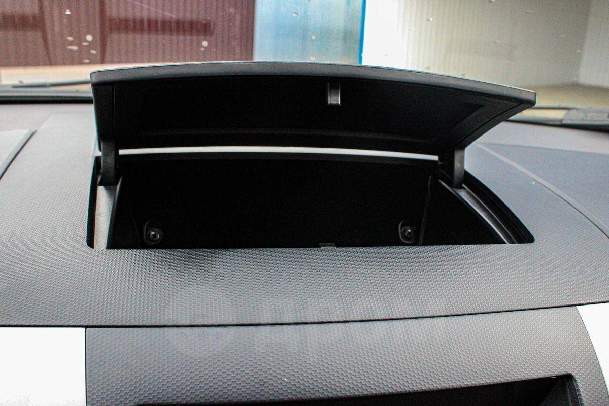 Mitsubishi Outlander 2007, Outlander 2007 бензин 3 внедорожник Б/У Уфа