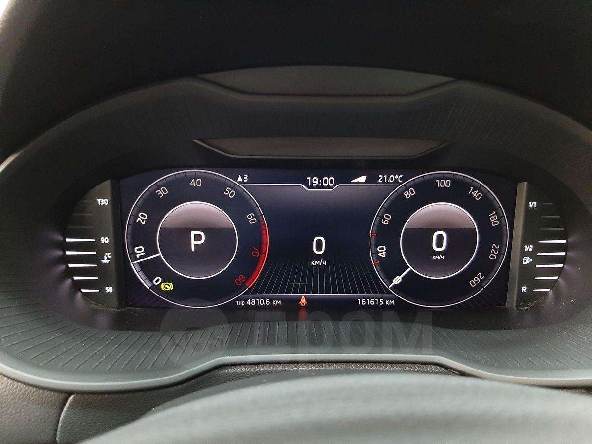 Skoda Octavia 2019, Octavia 2019 бензин 1.8 лифтбек Б/У Москва