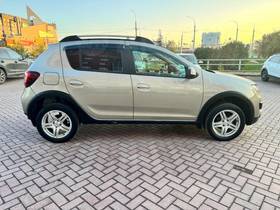 Продам Renault Sandero Stepway 2015 на likvi.com Renault Sandero Stepway 2015, Sandero Stepway 2015 бензин 1.6 хэтчбек Б/У Кемерово