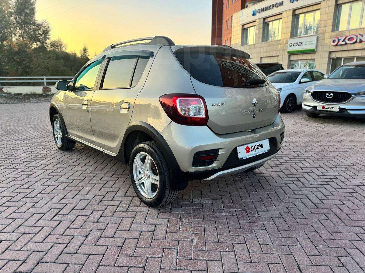 Renault Sandero Stepway 2015, Sandero Stepway 2015 бензин 1.6 хэтчбек Б/У Кемерово