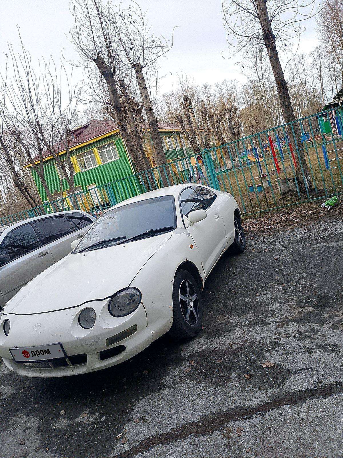 Toyota Celica 1998, Celica 1998 бензин 2 хэтчбек Б/У Ачинск