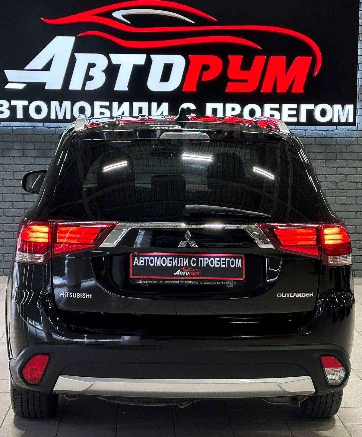 Mitsubishi Outlander 2018, Outlander 2018 бензин 2 внедорожник Б/У Красноярск