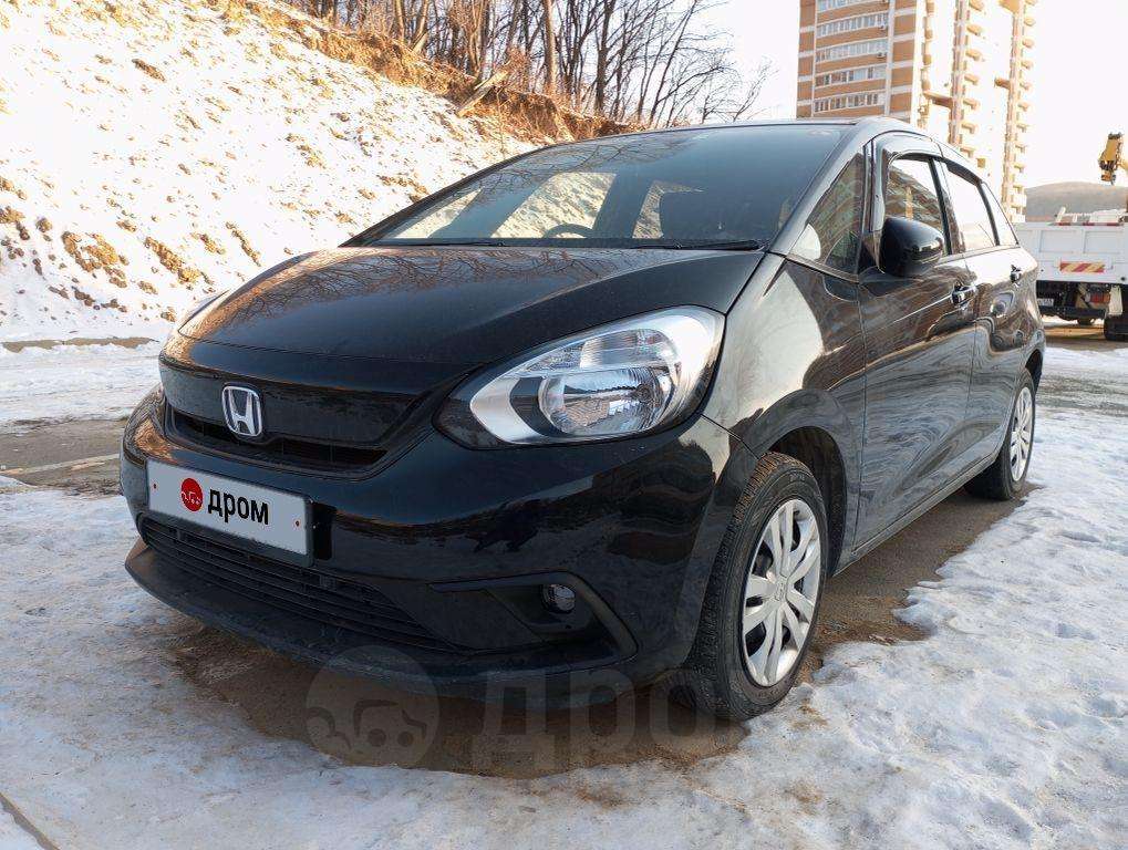 Honda Fit 2020, Fit 2020 бензин 1.3 хэтчбек Б/У Владивосток