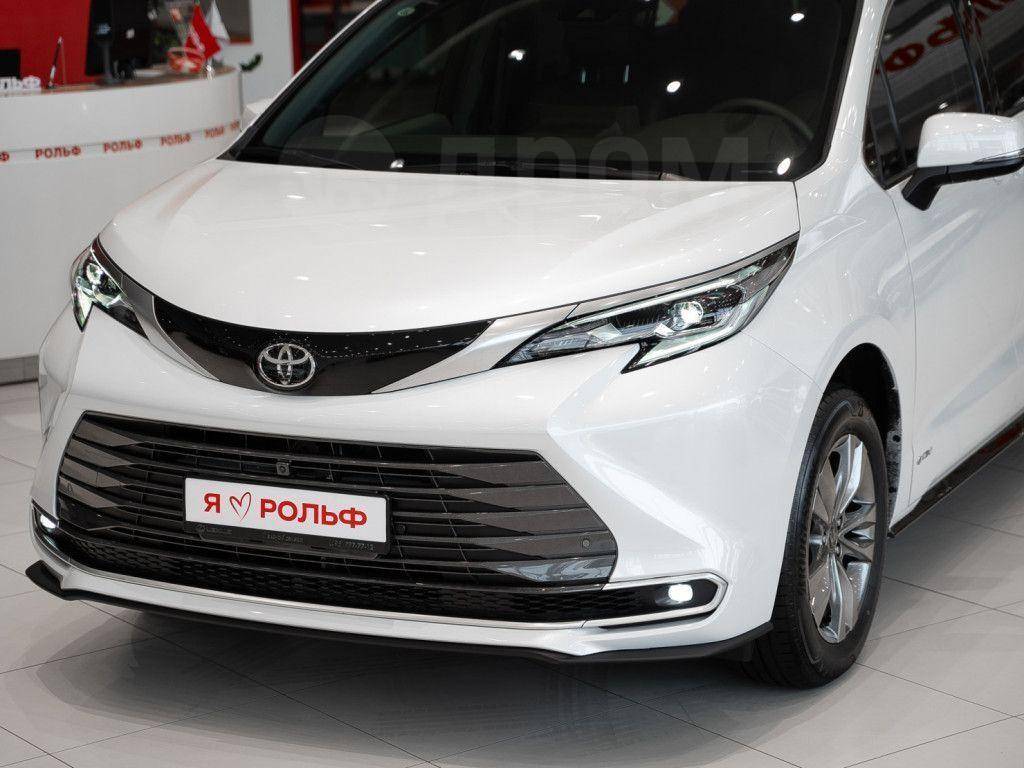 Toyota Sienna 2024, Sienna 2024 2.5 минивэн Б/У Москва