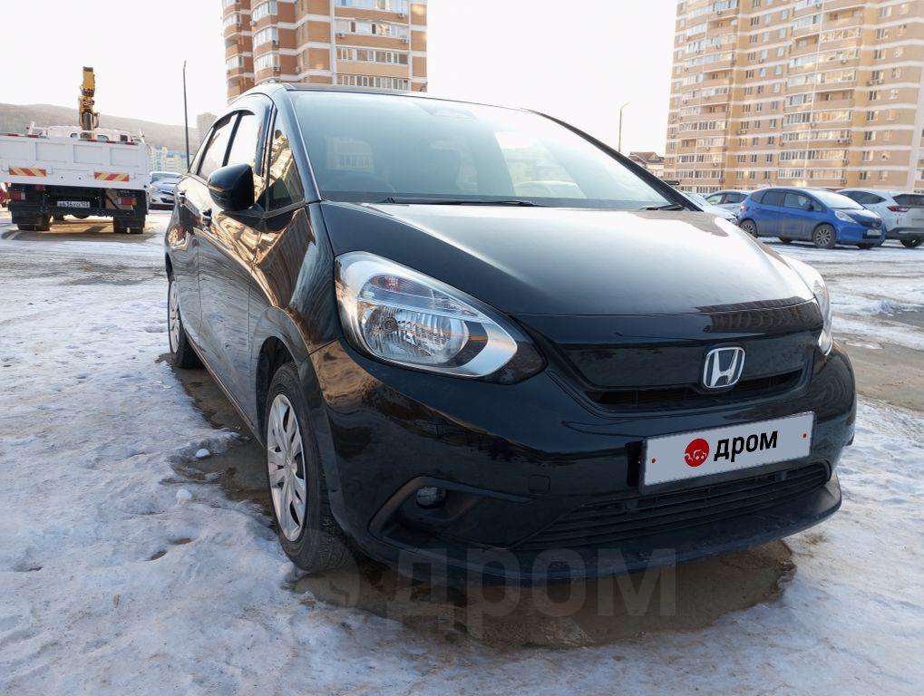 Honda Fit 2020, Fit 2020 бензин 1.3 хэтчбек Б/У Владивосток