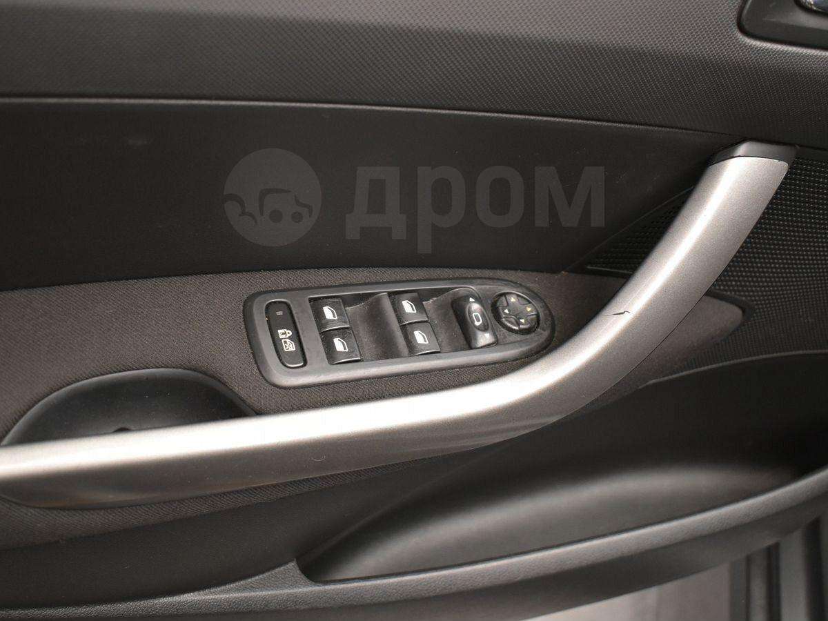 Peugeot 308 2009, 308 2009 бензин 1.6 хэтчбек Б/У Москва