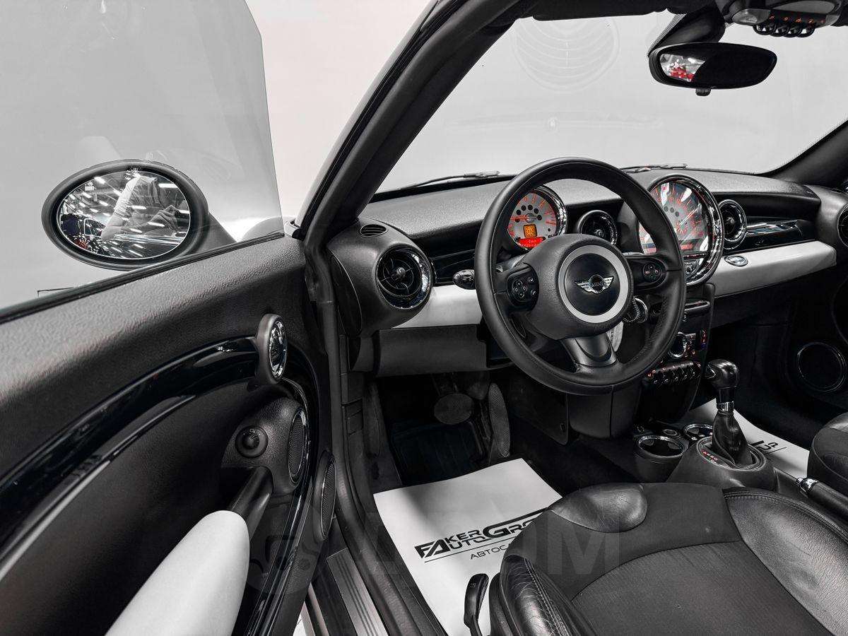 MINI Coupe 2013, Coupe 2013 бензин 1.6 купе Б/У Химки