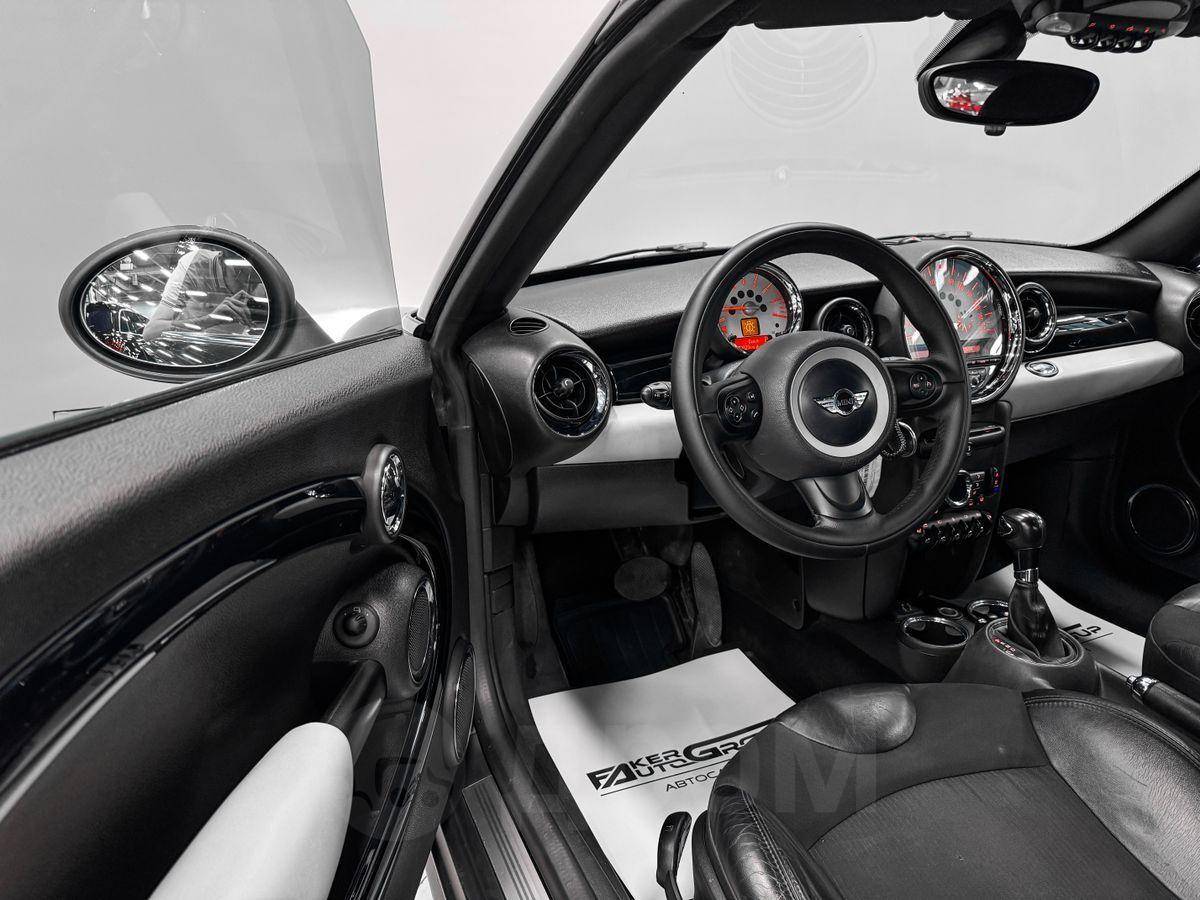 MINI Coupe 2013, Coupe 2013 бензин 1.6 купе Б/У Химки
