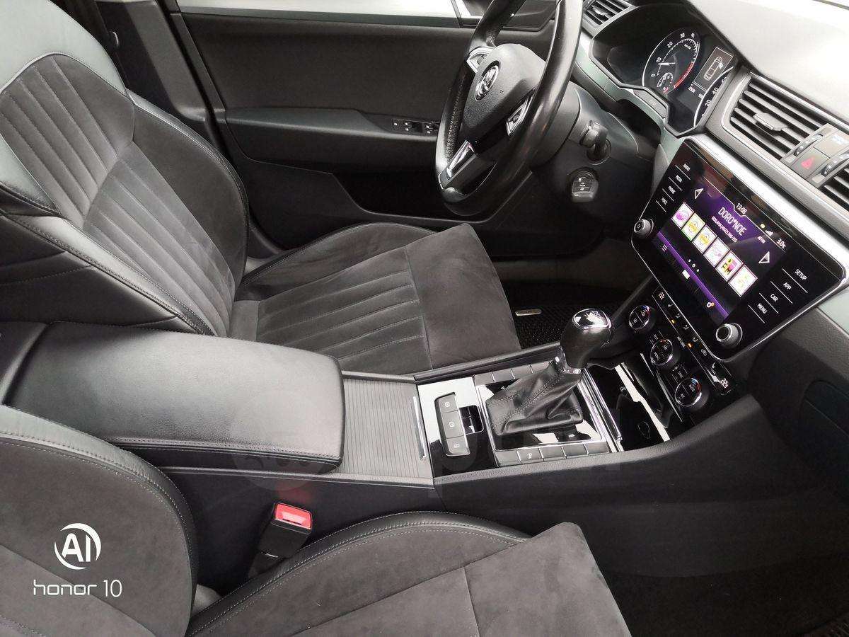 Skoda Superb 2017, Superb 2017 бензин 1.4 лифтбек Б/У Владимир