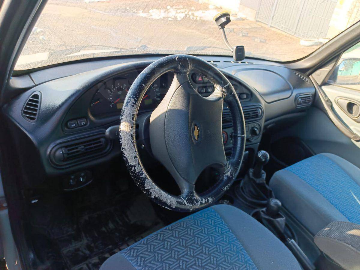 Chevrolet Niva 2004, Niva 2004 бензин 1.7 внедорожник Б/У Барнаул