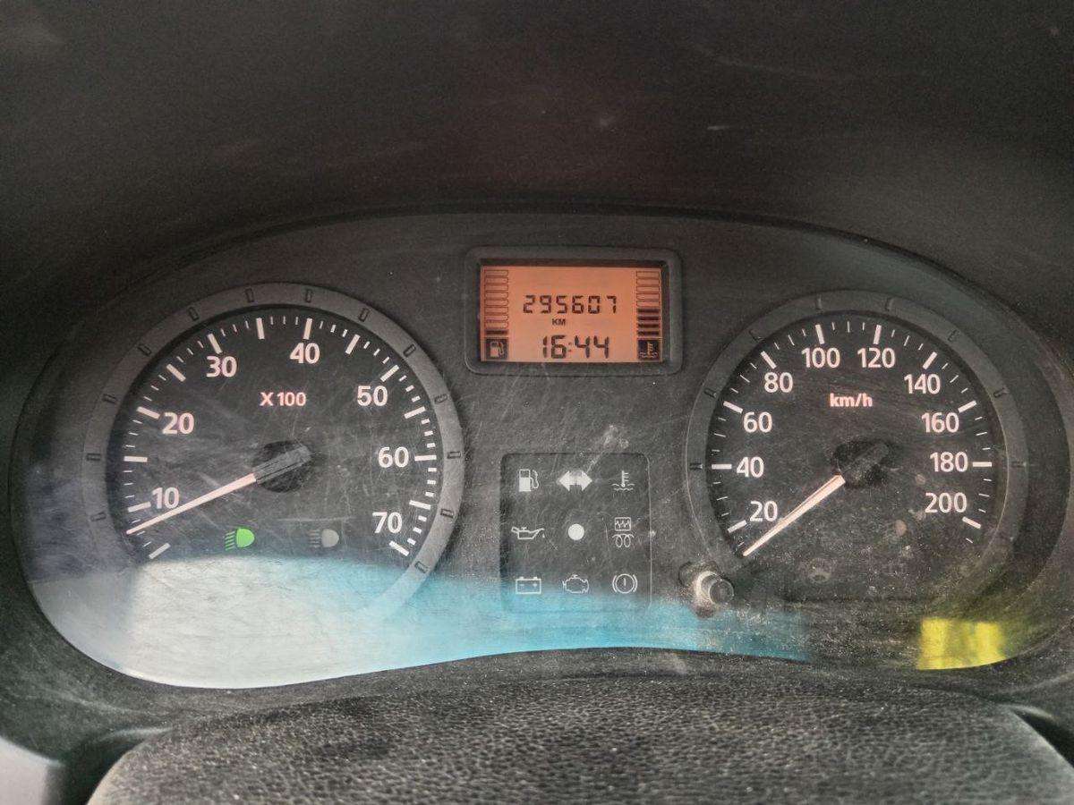 Renault Logan 2005, Logan 2005 бензин 1.4 седан Б/У Нижний Новгород