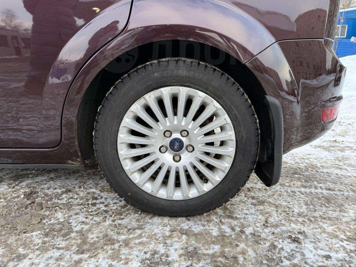 Ford Focus 2010, Focus 2010 бензин 2 хэтчбек Б/У Санкт-Петербург