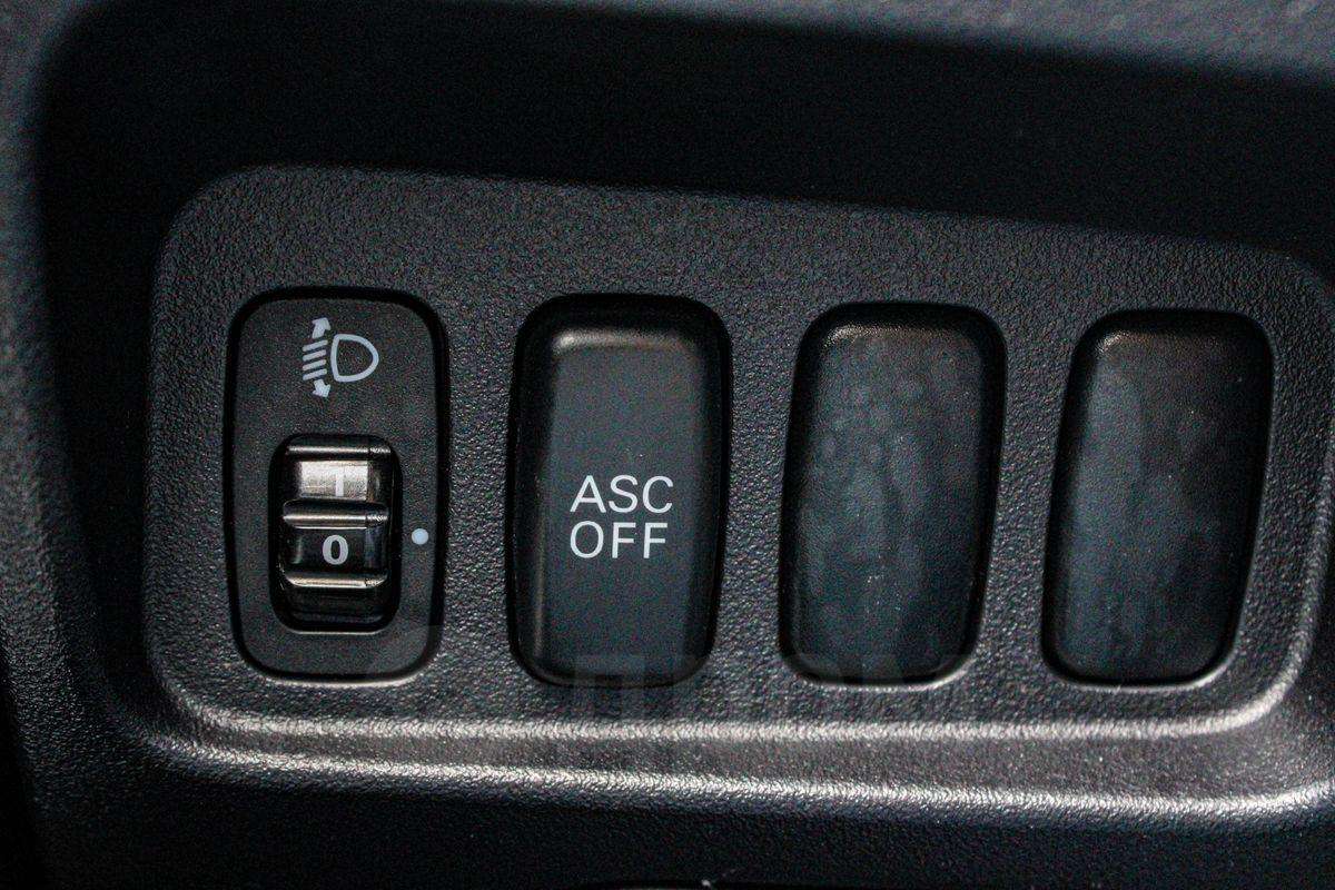 Mitsubishi Outlander 2007, Outlander 2007 бензин 3 внедорожник Б/У Уфа