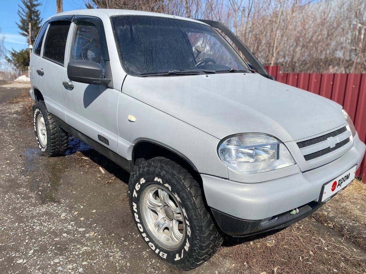 Chevrolet Niva 2004, Niva 2004 бензин 1.7 внедорожник Б/У Барнаул