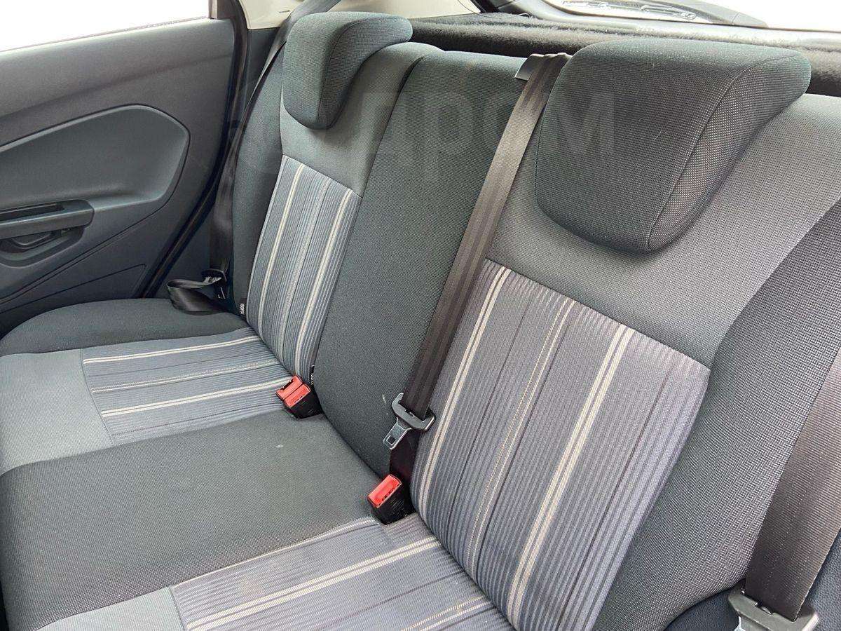 Ford Fiesta 2010, Fiesta 2010 бензин 1.2 хэтчбек Б/У Санкт-Петербург