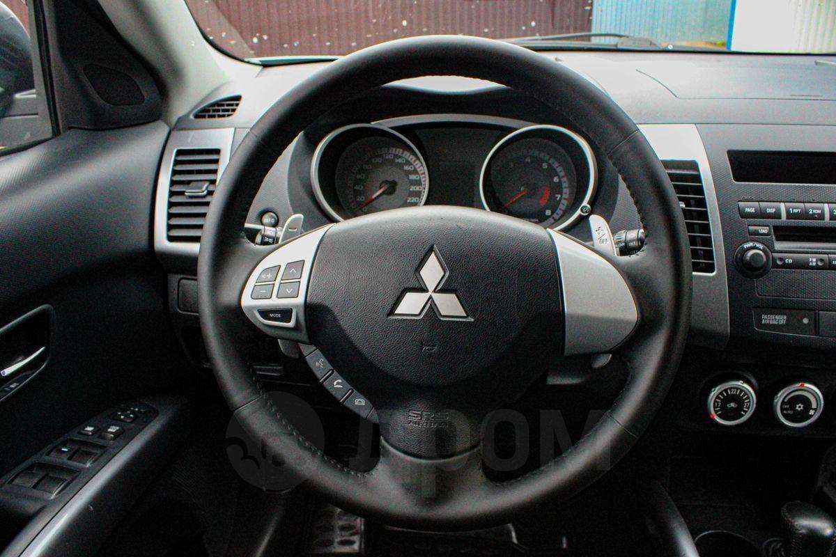 Mitsubishi Outlander 2007, Outlander 2007 бензин 3 внедорожник Б/У Уфа