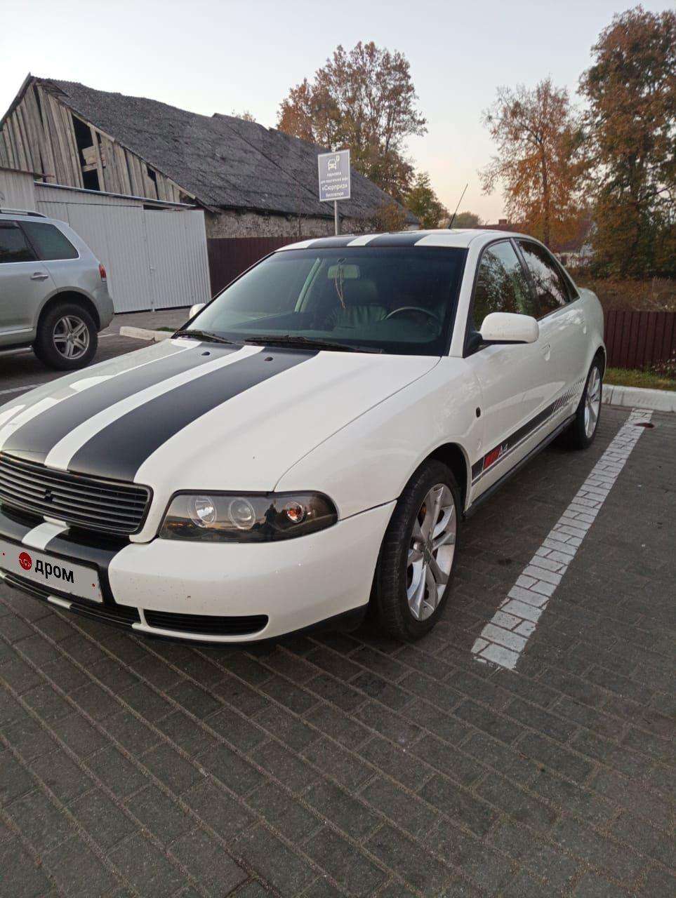 Audi A4 1996, A4 1996 бензин 1.8 седан Б/У Советск
