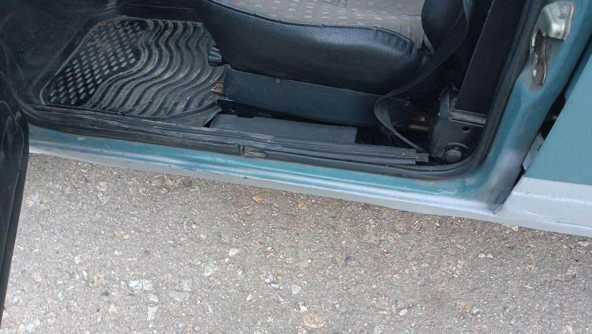 LADA (ВАЗ) 2107 2003, 2107 2003 бензин 1.5 седан Б/У Мурино