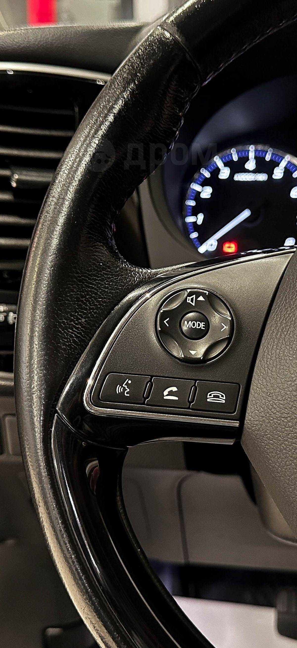 Mitsubishi Outlander 2018, Outlander 2018 бензин 2 внедорожник Б/У Красноярск