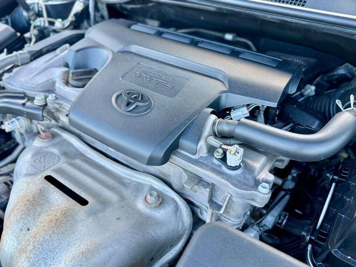 Toyota Camry 2015, Camry 2015 бензин 2.5 седан Б/У Омск