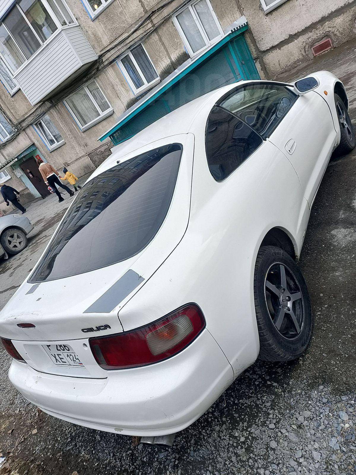 Toyota Celica 1998, Celica 1998 бензин 2 хэтчбек Б/У Ачинск